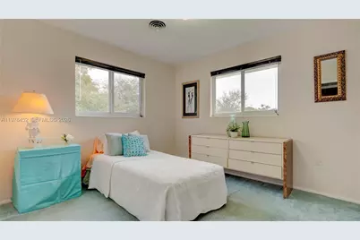 8955 SW 85th Ter, Miami, FL 33173 - Photo 17