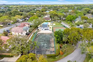 32 Wimbledon Lake Dr, Plantation, FL 33324 - Photo 43