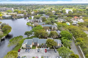 32 Wimbledon Lake Dr, Plantation, FL 33324 - Photo 35