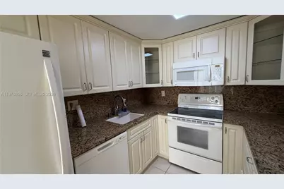 200 172nd St #304, Sunny Isles Beach, FL 33160 - Photo 7