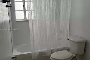 5122 NW 79th Ave, Doral, FL 33166 - Photo 17