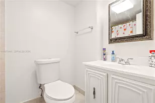 1000 Parkview Dr, Hallandale Beach, FL 33009 - Photo 9