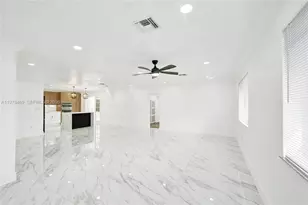 4861 NW 5th St, Plantation, FL 33317 - Photo 17