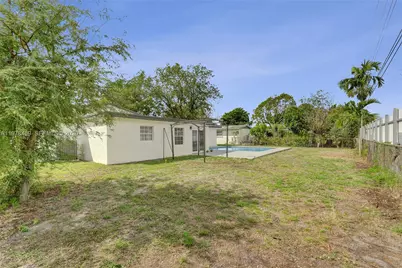 4861 NW 5th St, Plantation, FL 33317 - Photo 57
