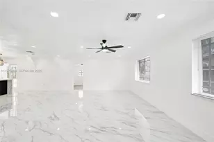 4861 NW 5th St, Plantation, FL 33317 - Photo 15