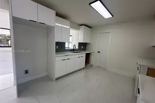 16560 SW 102nd Ct, Miami, FL 33157 - Photo 9