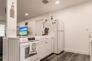 1942 Roseate Ln, Other City - In The State Of Florida, FL 33957 - Photo 13