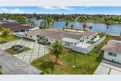 11012 SW 117th St, Miami, FL 33176 - Photo 1