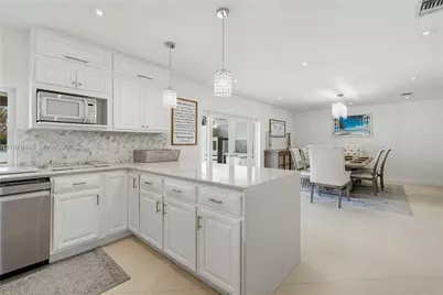 11012 SW 117th St, Miami, FL 33176 - Photo 43