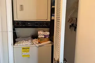 9180 SE Fontainebleau Blvd, Miami, FL 33172 - Photo 11