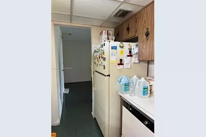 9180 SE Fontainebleau Blvd #302, Miami, FL 33172 - Photo 3