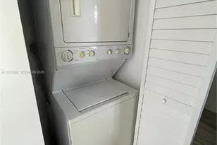 918 Twin Lakes Dr, Coral Springs, FL 33071 - Photo 7