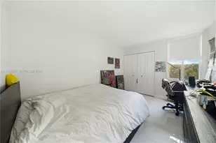 9210 Fontainebleau Blvd, Miami, FL 33172 - Photo 15