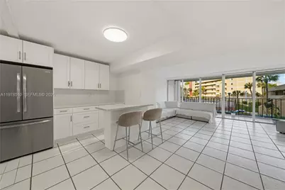 9210 Fontainebleau Blvd #207, Miami, FL 33172 - Photo 1