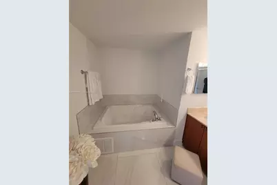 888 S Douglas Rd #1110, Coral Gables, FL 33134 - Photo 17