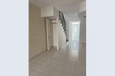 1165 W 38th Ter #35, Hialeah, FL 33012 - Photo 5