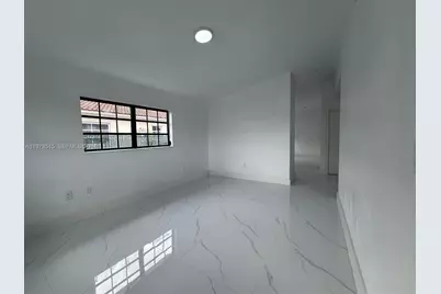 2682 W 70th Pl, Hialeah, FL 33016 - Photo 13