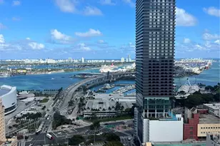 121 NE 5th St, Miami, FL 33132 - Photo 21