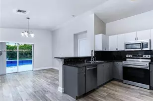 1213 SW 46th Way, Deerfield Beach, FL 33442 - Photo 7