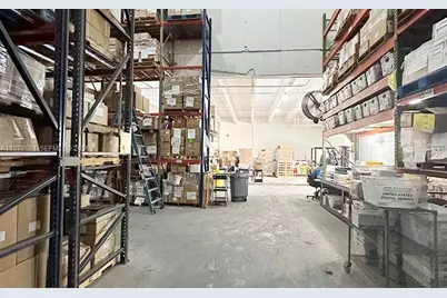 10200 NW 25th St #113, Doral, FL 33172 - Photo 11