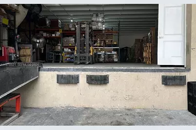 10200 NW 25th St #113, Doral, FL 33172 - Photo 17