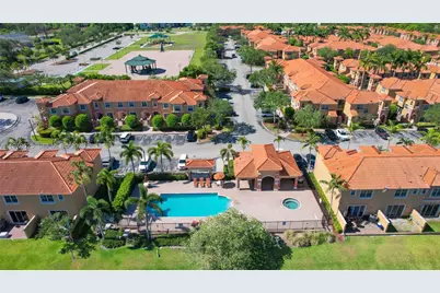 10557 SW 6th St #1306, Pembroke Pines, FL 33025 - Photo 11