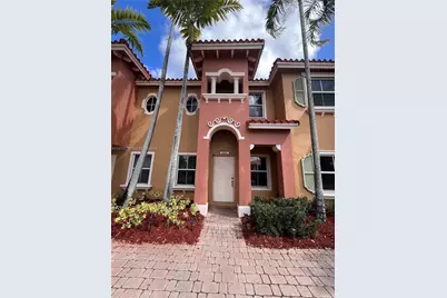 10557 SW 6th St #1306, Pembroke Pines, FL 33025 - Photo 1