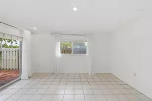 8105 SW 81st Ct, Miami, FL 33143 - Photo 11