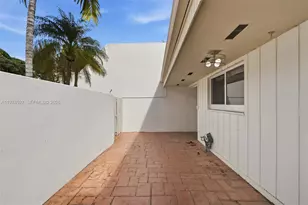 8105 SW 81st Ct, Miami, FL 33143 - Photo 21