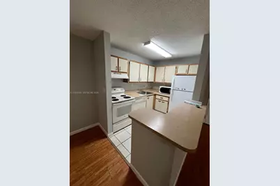 15600 SW 80th St #L-302, Miami, FL 33193 - Photo 7