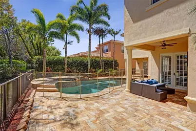 3402 Vanderbilt Dr, Wellington, FL 33414 - Photo 9