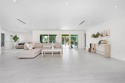 1140 N Douglas Rd, Pembroke Pines, FL 33024 - Photo 9