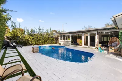 1140 N Douglas Rd, Pembroke Pines, FL 33024 - Photo 21