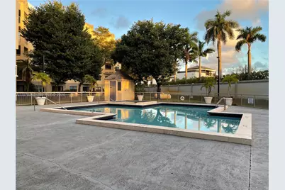 8323 Lake Dr #108, Doral, FL 33166 - Photo 15