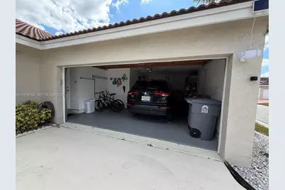 10285 Allegro Dr, Boca Raton, FL 33428 - Photo 7