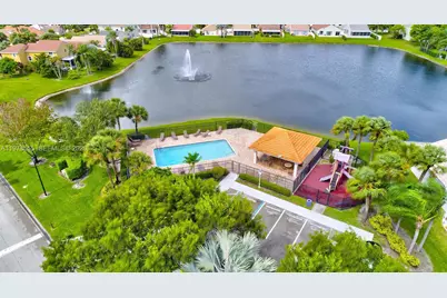10285 Allegro Dr, Boca Raton, FL 33428 - Photo 13