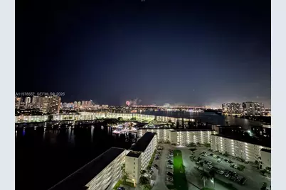 18031 Biscayne Blvd #PH01, Aventura, FL 33160 - Photo 15