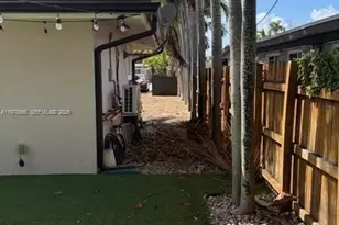 4321 SW 99th Ct, Miami, FL 33165 - Photo 49