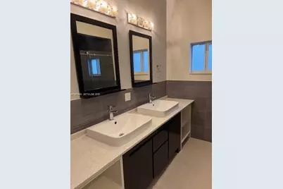 4321 SW 99th Ct, Miami, FL 33165 - Photo 15