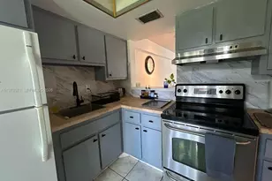 1333 E Hallandale Beach Blvd, Hallandale Beach, FL 33009 - Photo 9