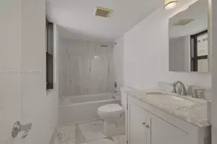 4301 Collins Ave, Miami Beach, FL 33140 - Photo 13