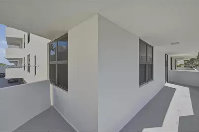 4301 Collins Ave #201, Miami Beach, FL 33140 - Photo 21