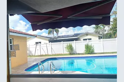 7507 NW 41st St, Coral Springs, FL 33065 - Photo 1