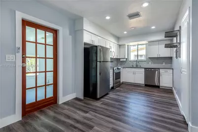 326 SE 3rd Ter, Dania Beach, FL 33004 - Photo 9