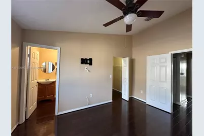 2221 SE 24th Pl #2221, Homestead, FL 33035 - Photo 17