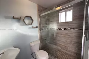 2221 SE 24th Pl, Homestead, FL 33035 - Photo 25