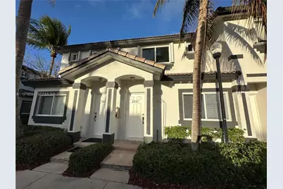 2221 SE 24th Pl #2221, Homestead, FL 33035 - Photo 1