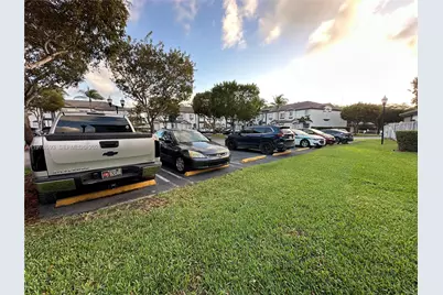 2221 SE 24th Pl #2221, Homestead, FL 33035 - Photo 31