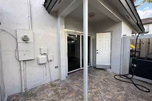 2221 SE 24th Pl, Homestead, FL 33035 - Photo 11