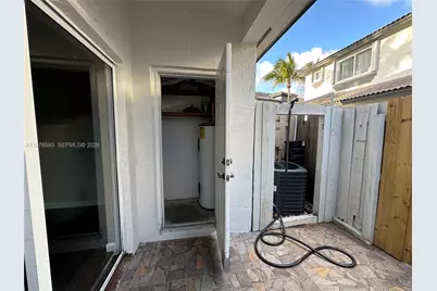 2221 SE 24th Pl #2221, Homestead, FL 33035 - Photo 13